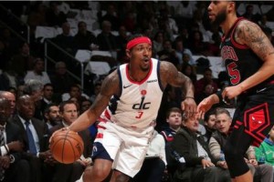  马刺战胜活塞终结十九连败  