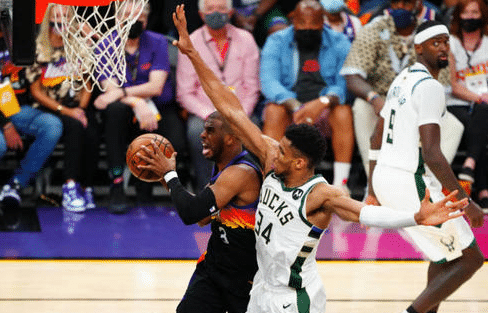  霍勒迪致命抢断雄鹿擒老鹰  