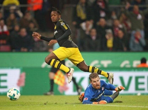  多特蒙德核心罗伊斯伤愈复出率队逆转奥格斯堡